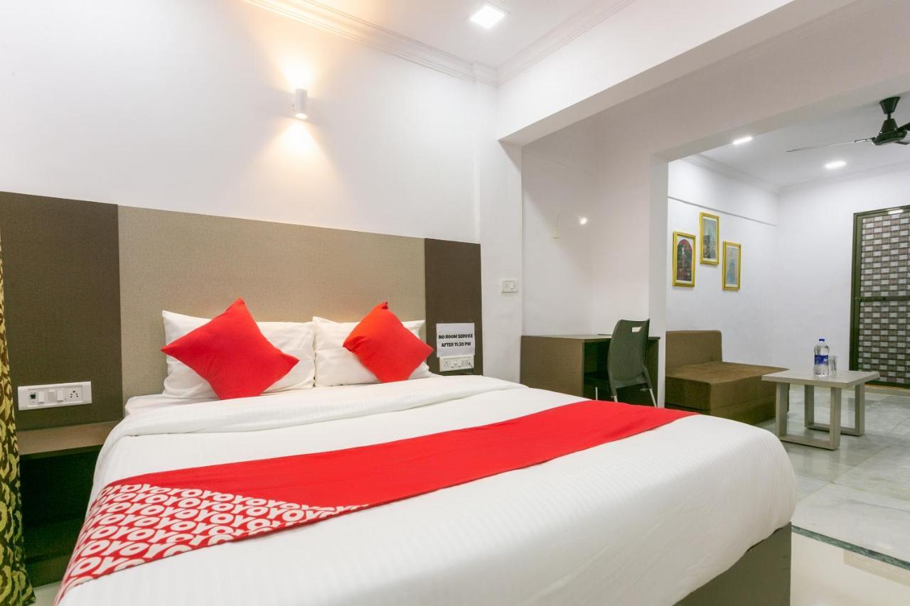 Collection O 74412 Ardaas Residency Hotel Mumbai Bagian luar foto